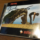 BRIAN MAY - ANOTHER WORLD CD NIMMARILLA ! - pikkukuva 1