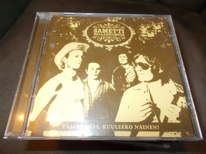 CD SAMETTIVALLANKUMOUS ** TÄÄLLÄ MIES KUULEEKO NAINEN **