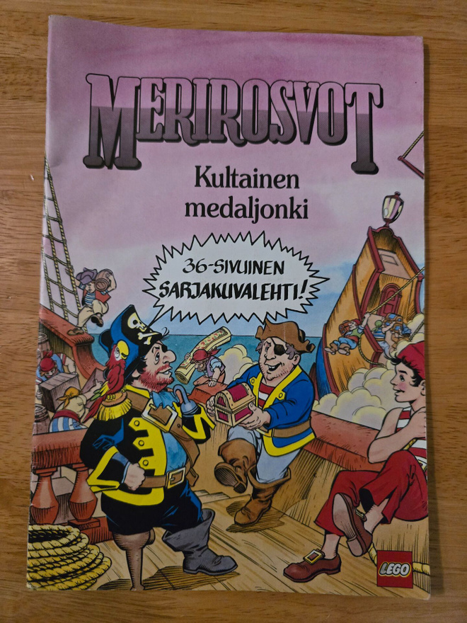 Merirosvot kultainen medaljonki Lego
