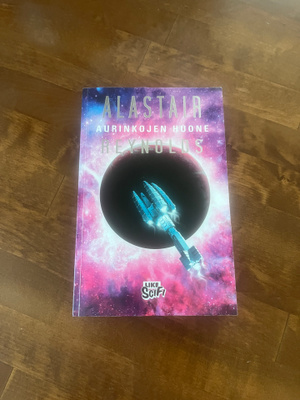 Alastair Reynolds : Aurinkojen huone Nid. v.2010