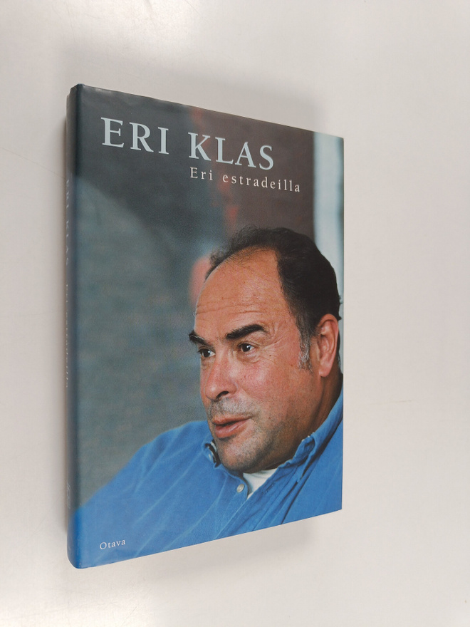 Eri Klas : Eri estradeilla (signeerattu)
