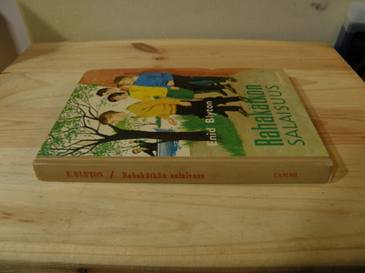 Enid Blyton  Rahakätkön salaisuus