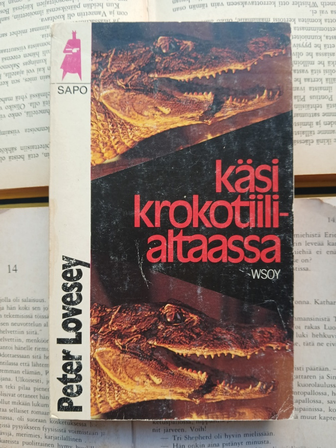 Peter Lovesey - Käsi krokotiilialtaassa (pokkari)