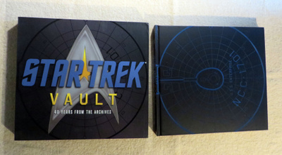 STAR TREK VAULT - 40 Years from the Archives KIRJA + liitte