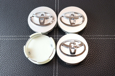Toyota vannekeskiöt – Kromi-Hopea – 62mm (4kpl s