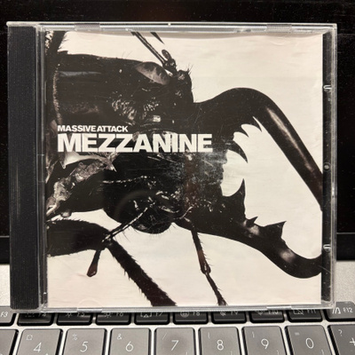MASSIVE ATTACK - Mezzanine cd
