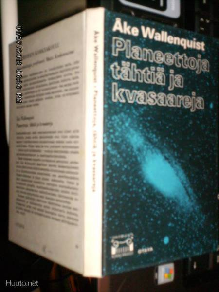 Åke Wallenquist PLANEETTOJA TÄHTIÄ JA KVASAAREJA