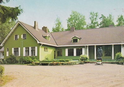 Kauniainen: Työväen akatemia