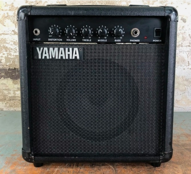 Yamaha HY-10GIII 25W Kitaravahvistin
