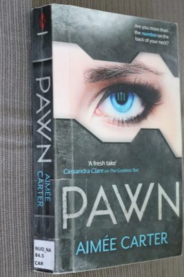 Aimee Carter : Pawn Blackcoat Rebellion 1 ( 2014 k.po )
