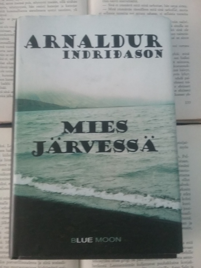 Arnaldur Indridason - Mies järvessä (sid.)