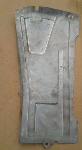 Käsijarrun säätimen suojapelti - MB W210