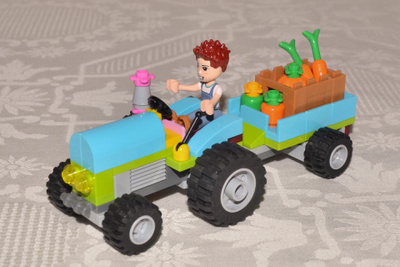 LEGO Friends - Danielin traktori -