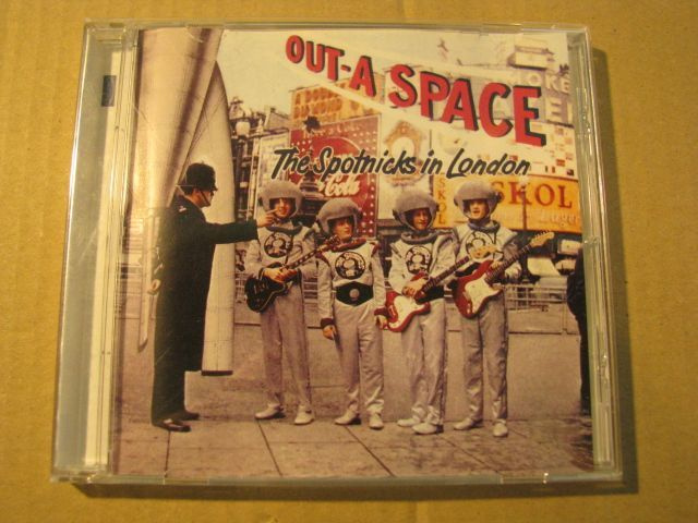 THE SPOTNICKS - In London Out-a Space