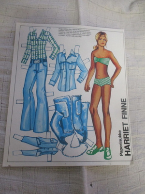 PAPERINUKKE HARRIET FINNE v 1973