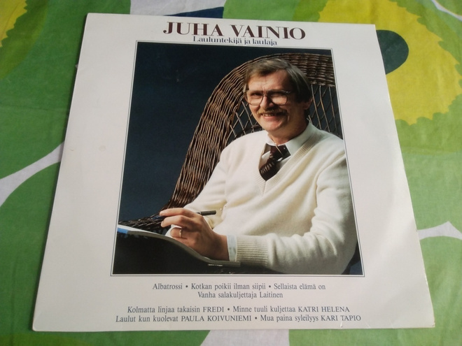 Juha Vainio - Lauluntekijä Ja Laulaja