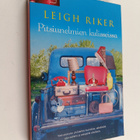 Leigh Riker : Pitsiunelmien kulisseissa - pikkukuva 1