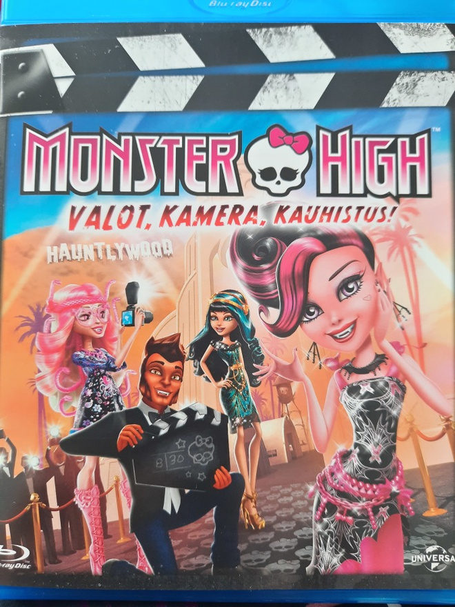 MONSTER HIGH - VALOT, KAMERA KAUHISTUS  BLU-RAY SUOMIPUHE