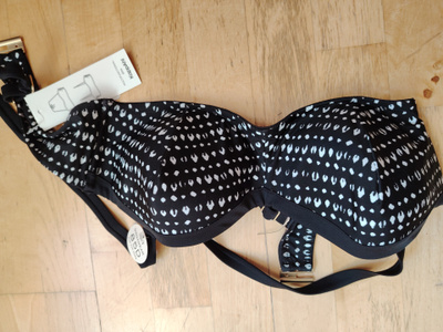 Bikini yläosa 85D