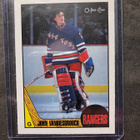 1987-88 OPC HOCKEY #36 JOHN VANBIESBROUCK 2ND YEAR - pikkukuva 1