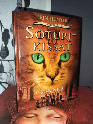 Erin Hunter - Soturikissat - Aamunkoi - 1.p.2013