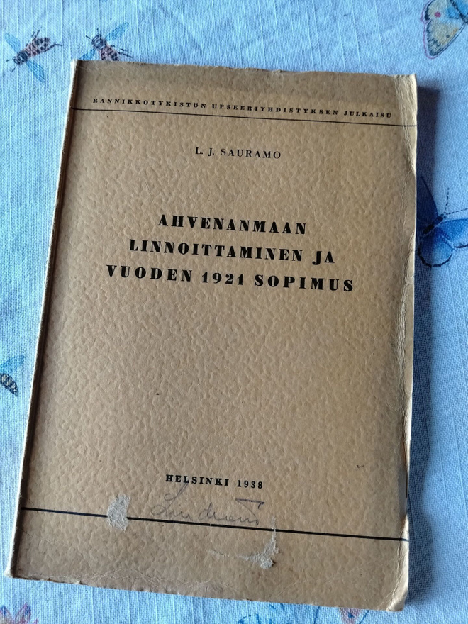 l j sauramo ahvenanmaan linnoittaminen ja vuoden 1921 sopim