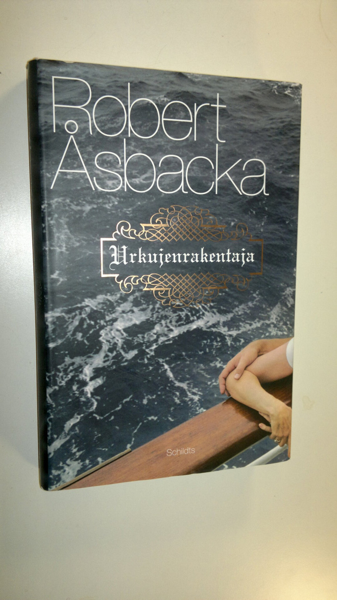 Robert Åsbacka : Urkujenrakentaja