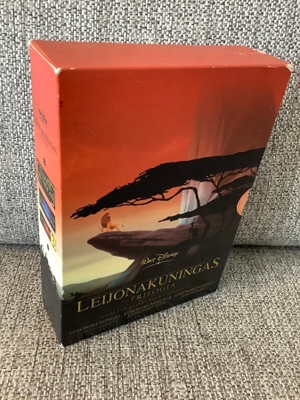 LEIJONAKUNINGAS TRILOGIA ( 5 X DVD BOXI) DISNEY