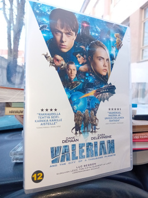 DVD Valerian and the City of Thousand Planets ( SIS POSTIKUL