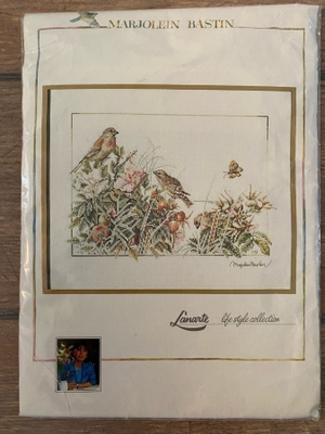 Birds and Rosehips (Lanarte) ristipistopakkaus