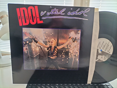 BILLY IDOL, Vital Idol, LP SCA -85 UPEA KUNTO !!
