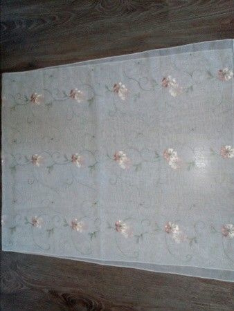 Iso brodeerattu hartiahuivi 68x170cm