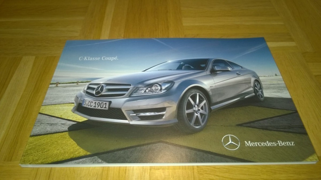 Esite Mercedes C-luokan Coupe C204, 2011
