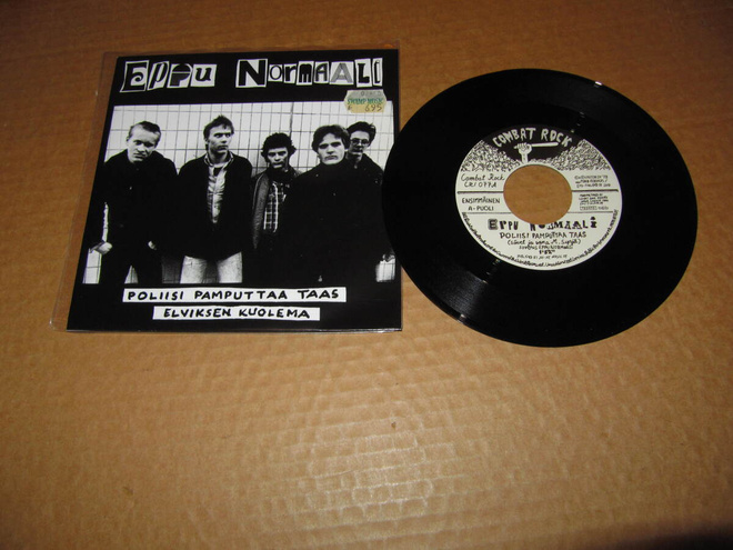 Eppu Normaali 7" Poiliisi pamputtaa taas v.2010 MINT