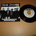 Eppu Normaali 7" Poiliisi pamputtaa taas v.2010 MINT - pikkukuva 1