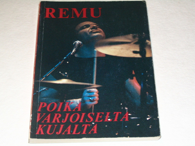 *KIRJA* REMU Poika Varjoiselta Kujalta