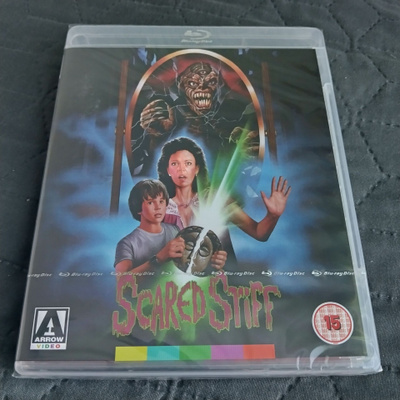 Scared Stiff Blu-Ray **muoveissa**