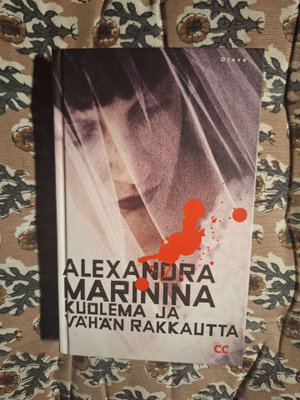 Alexandra Marinina : Kuolema ja vähän rakkautta 1p