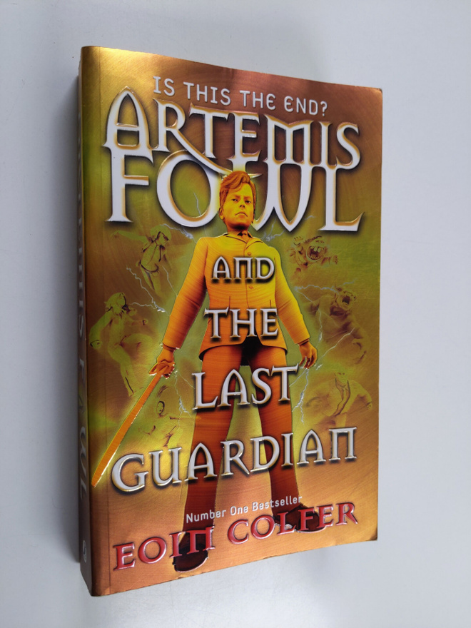 Eoin Colfer : Artemis Fowl and the Last Guardian