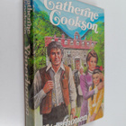 Catherine Cookson : Yöperhonen : romaani - pikkukuva 1