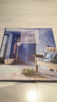 Cozy Country Interiors- kirja vuodelta 2004, ovh 49 €