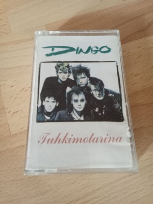 Dingo tuhkimotarina C-kasetti