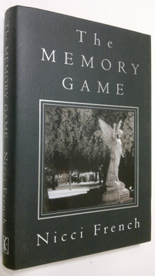 Nicci French : The memory game (signeerattu)