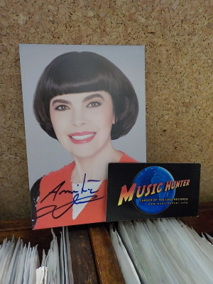 MIREILLE MATHIEU NIMIKIRJOITUS