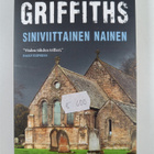 Elly Griffiths : Siniviittainen nainen - pikkukuva 1