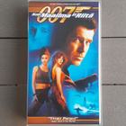 VHS: Kun Maailma Ei Riitä, James Bond 007 (Pierce Brosnan) - pikkukuva 1
