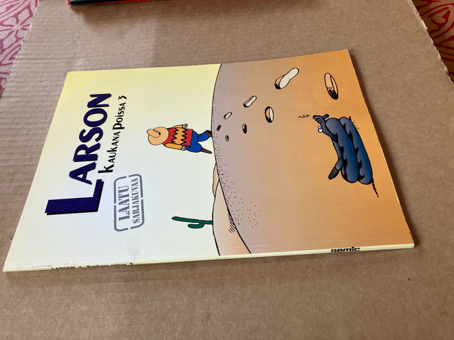 LARSON KAUKANA POISSA 3 HYVÄ