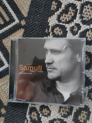 Samuli Edelmann Pienellä Kivellä