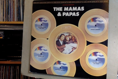 THE MAMAS & THE PAPAS :: GOLDEN GREATS :: VINYYLI LP : 1985