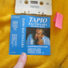 TAPIO RAUTAVAARA - kulkurin valssi : AT 7 - pikkukuva 2